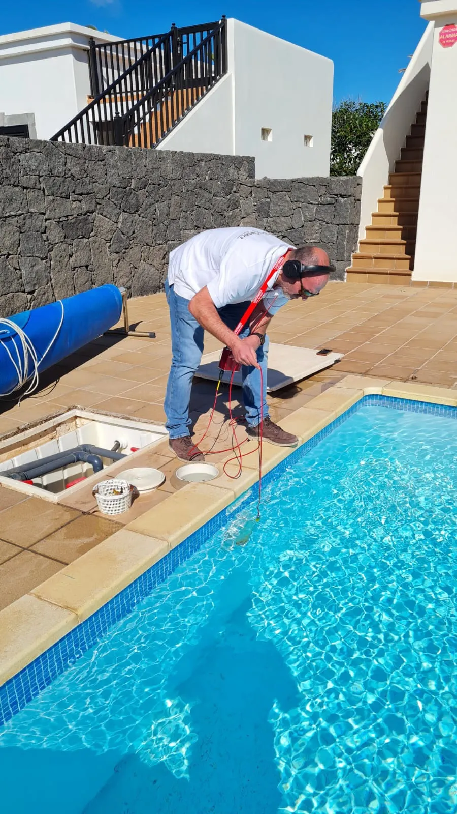 Swimming Pool Leak Detection Lanzarote - work example 1
